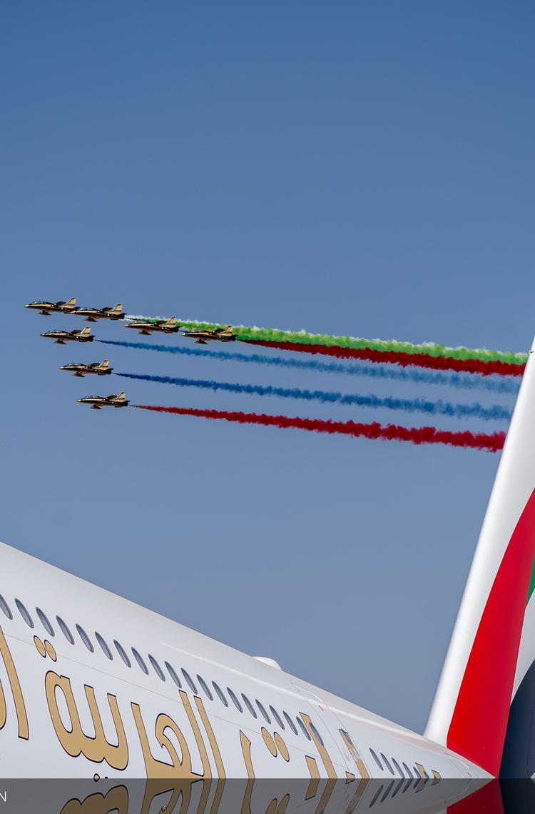 Emirates Dubai Airshow 2021 - Al Fursan demo flight Emirates Dubai Airshow 2021 - Al Fursan demo flight