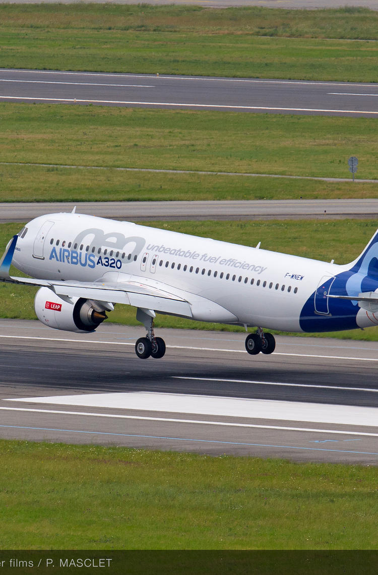 A320 Neo Landing A320 Neo Landing