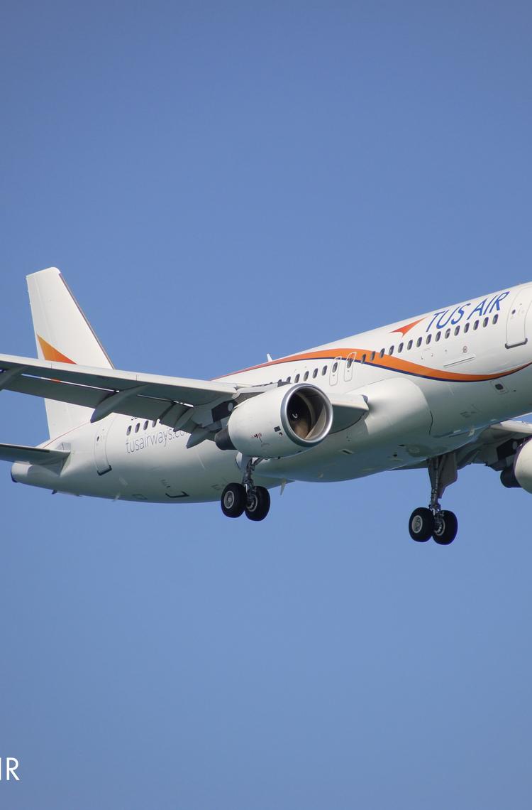 Tus Air A320