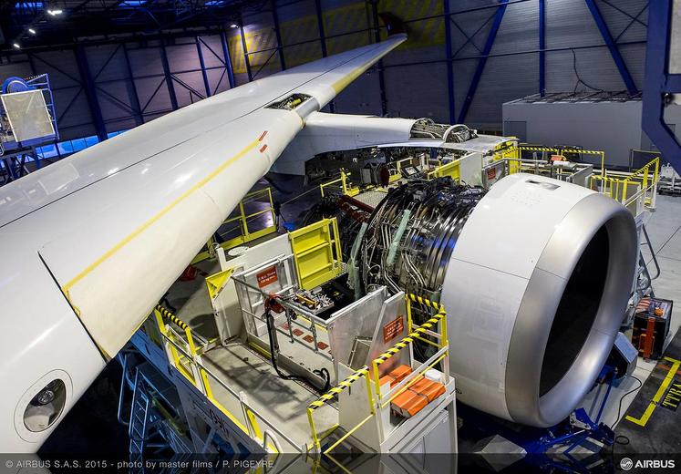 A350-900 engine fitting